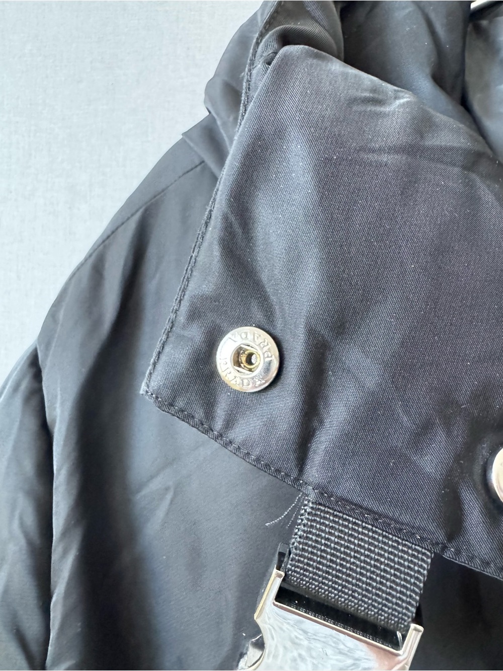 Prada Re-Nylon Goose Down Hooded Parka with Iconic Triangle Chest Pocket Size 38 - Picture 9 of 15